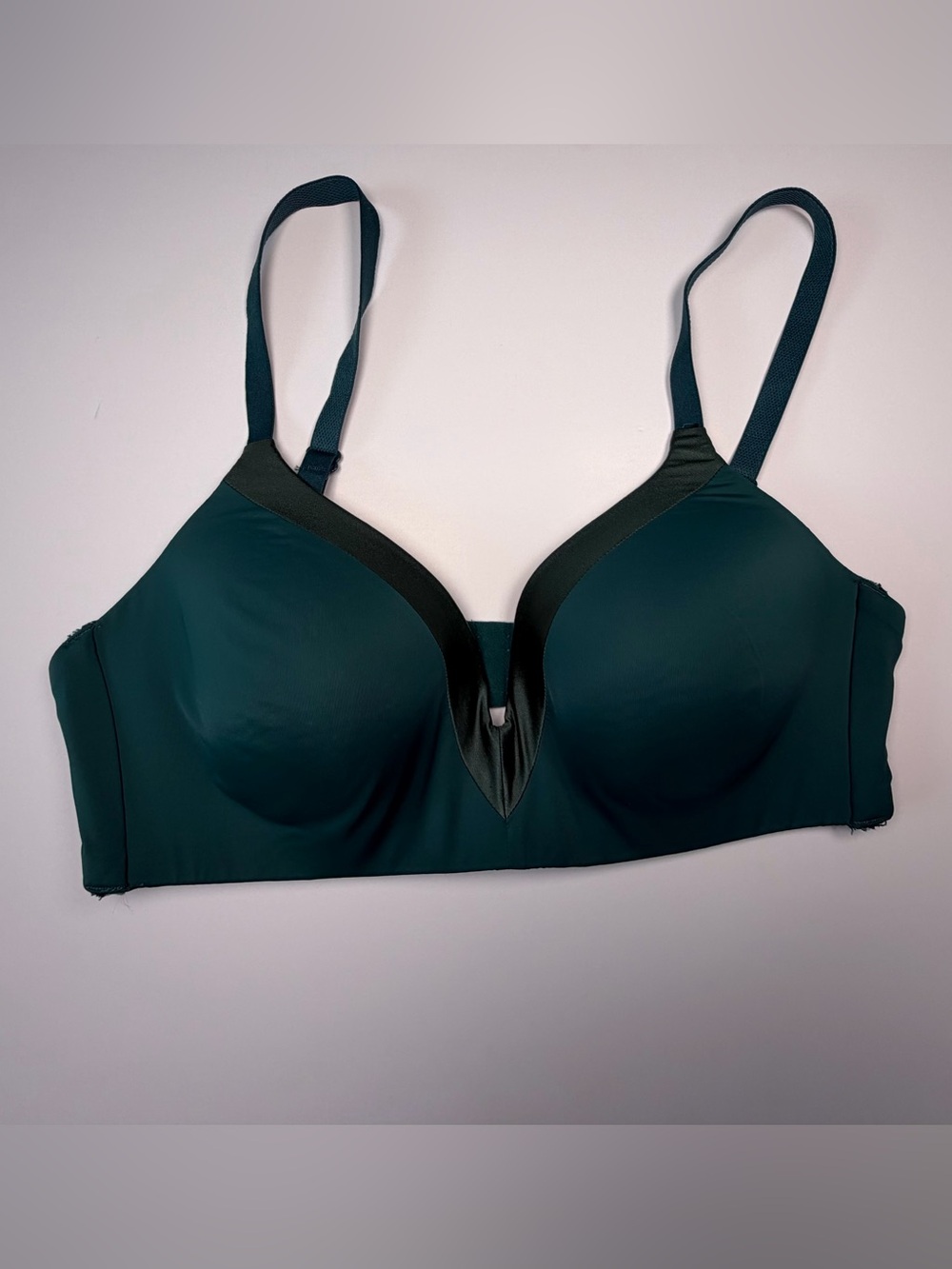 La Vie En Rose Deep Green Wireless Seamless T-Shirt Bra 36D Everyday Comfort